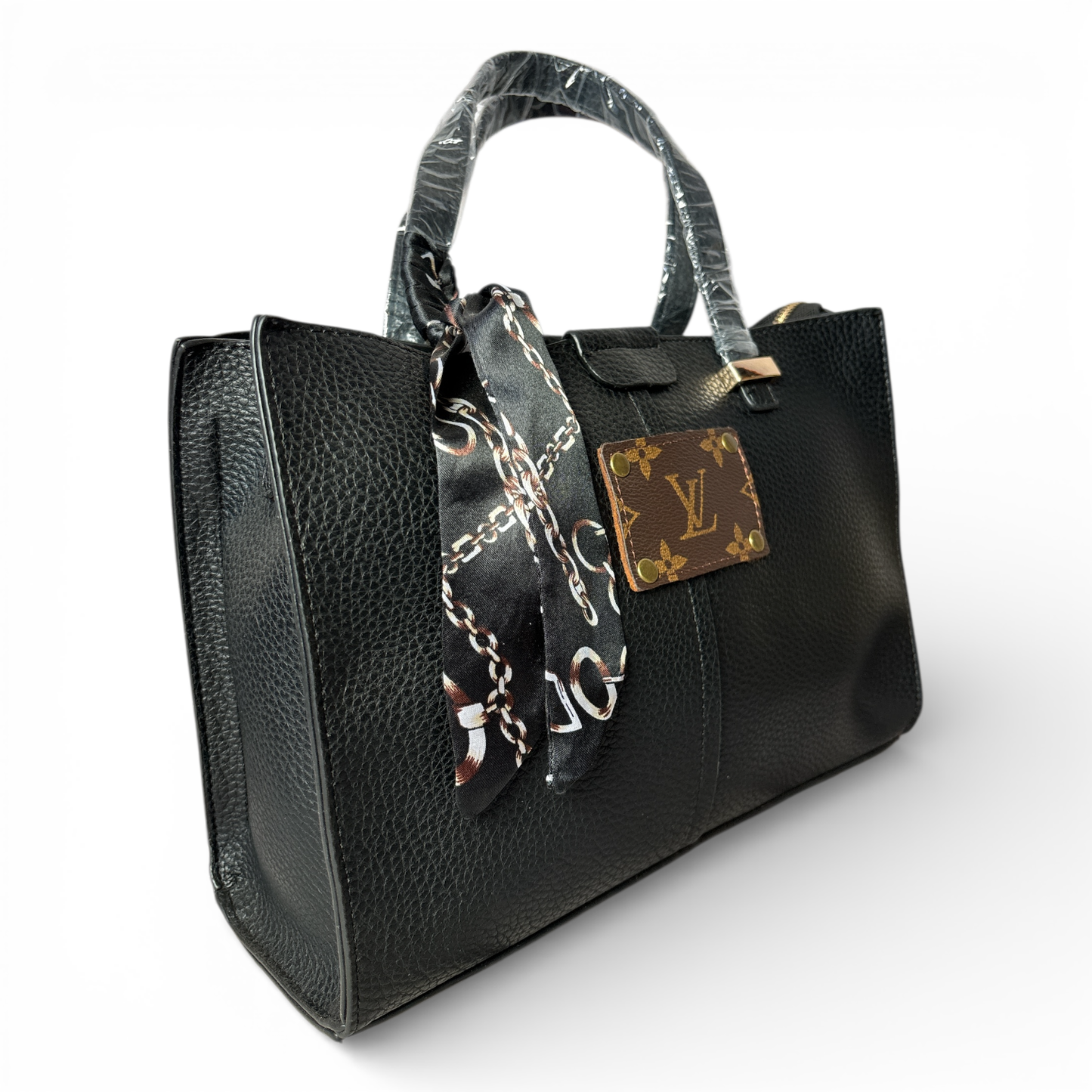 The Fast Hand Minimal Satchel in Black