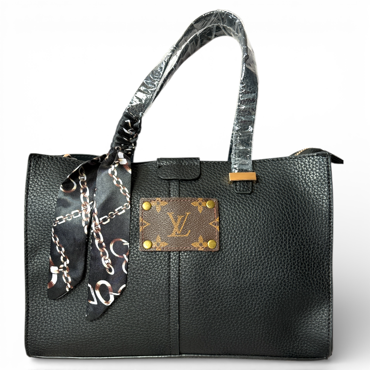 The Fast Hand Minimal Satchel in Black